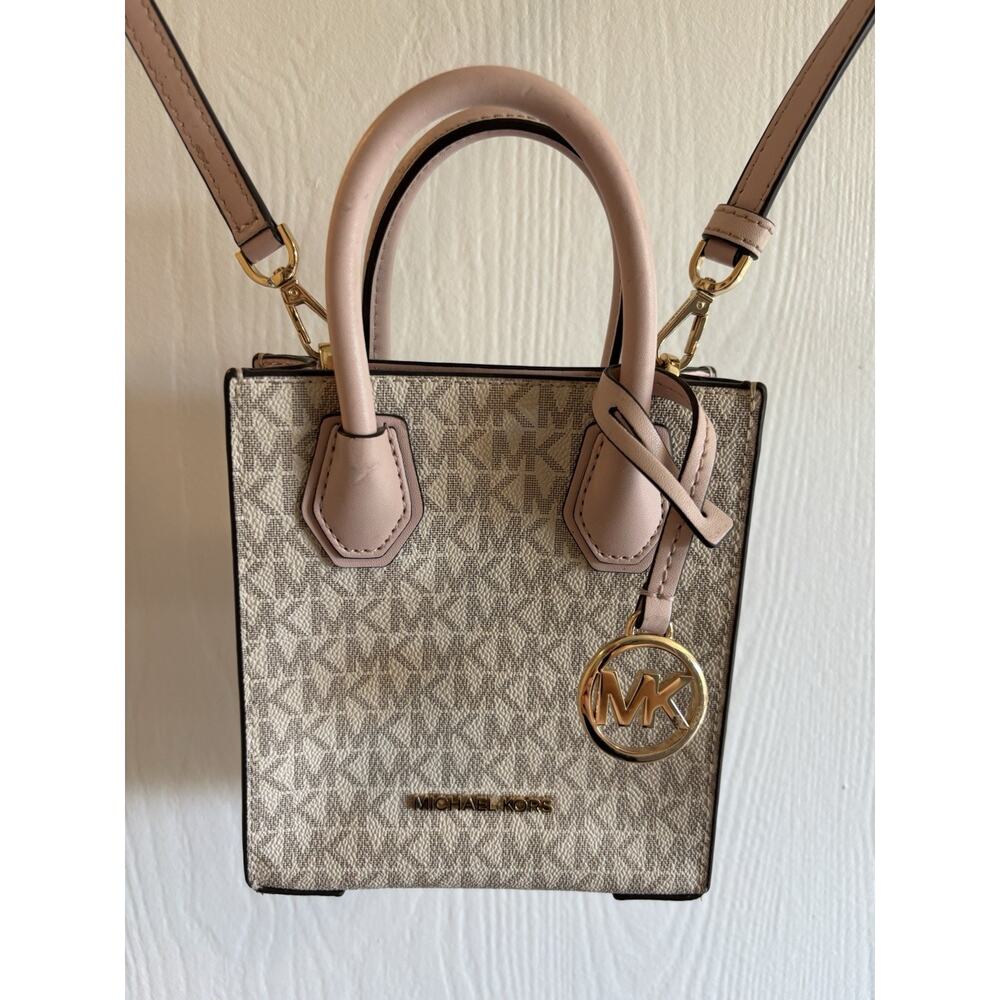 Michael Kors Mercer Extra-Small Crossbody in Powder Blush Multi